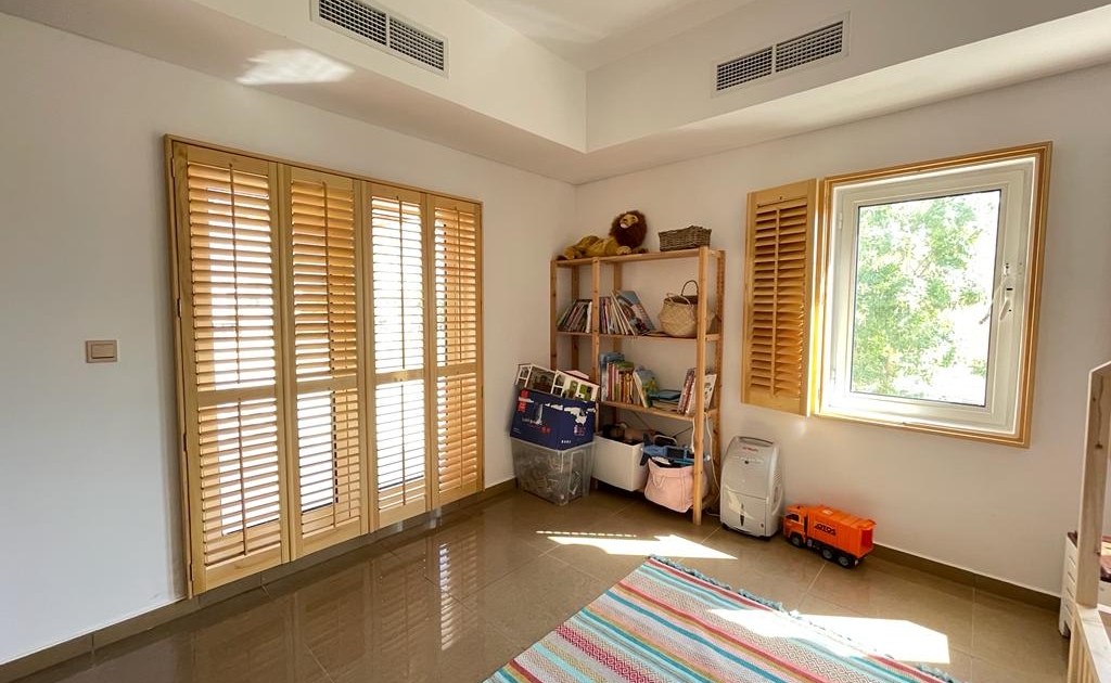 Nice Design Shutters In dubai UAE